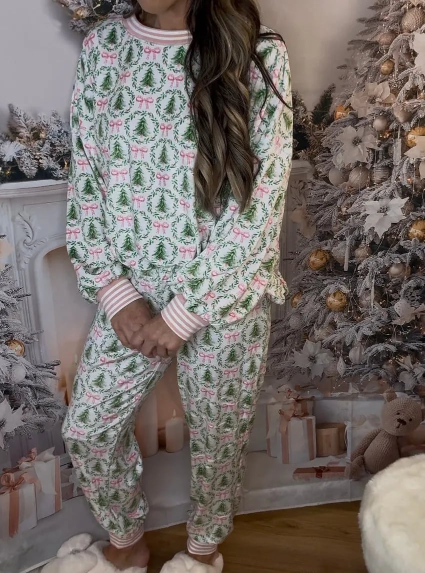 MerryBow™ | Christmas Trees & Bows Pajama Set