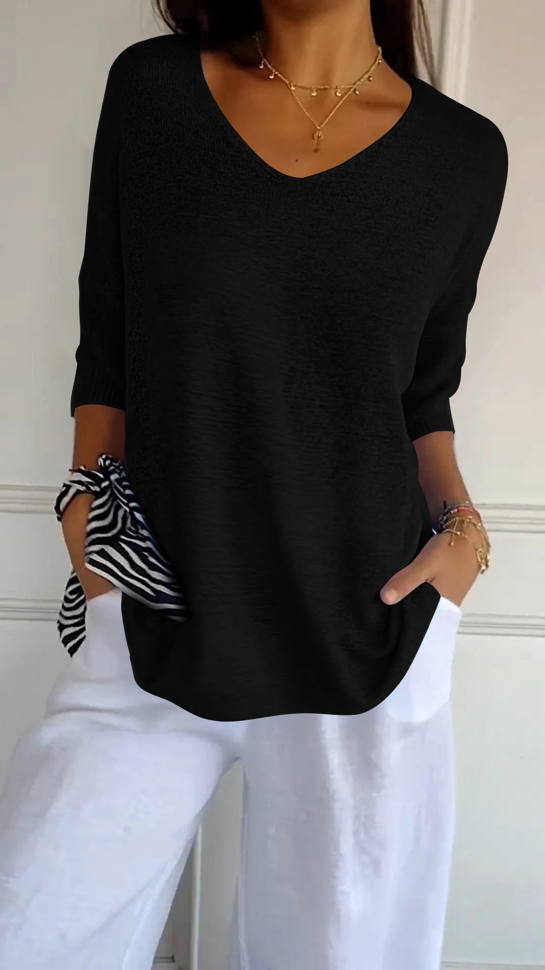 Millie™ - V-neck Knitted Top