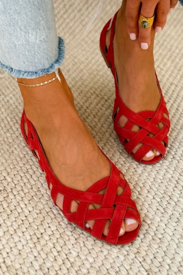 Flat Open Toe Sandals with Crisscross fabric