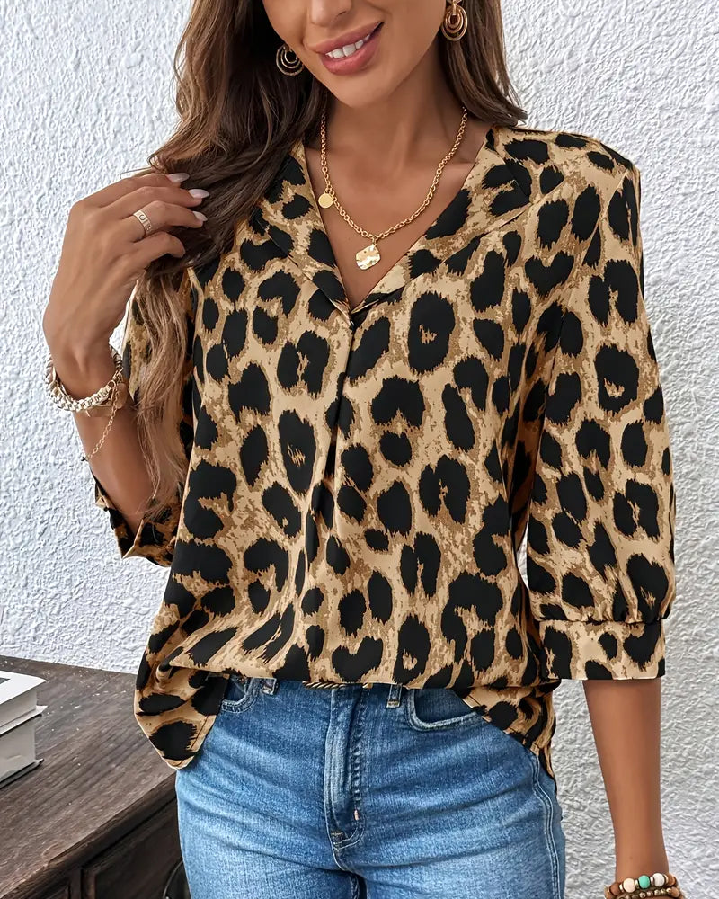 Zelvora™ | Relaxed Leopard Half-Sleeve Blouse