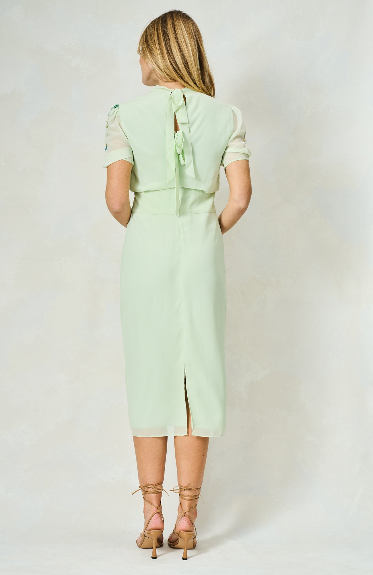 The Phillipa™ | Elegant Flowy Midi Dress