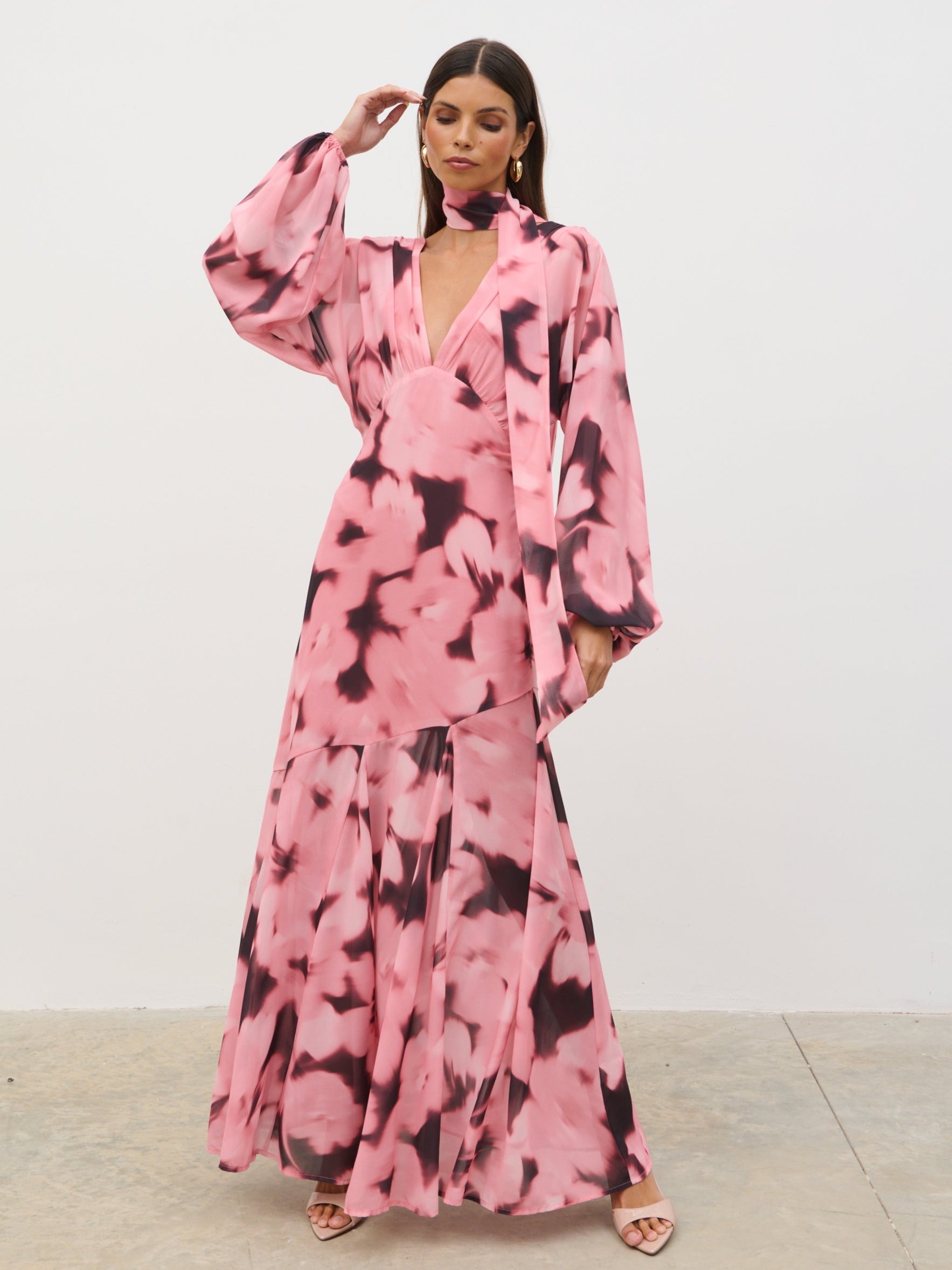 Petula™ | Batwing Scarf Maxi Dress – Blush Watercolour Floral