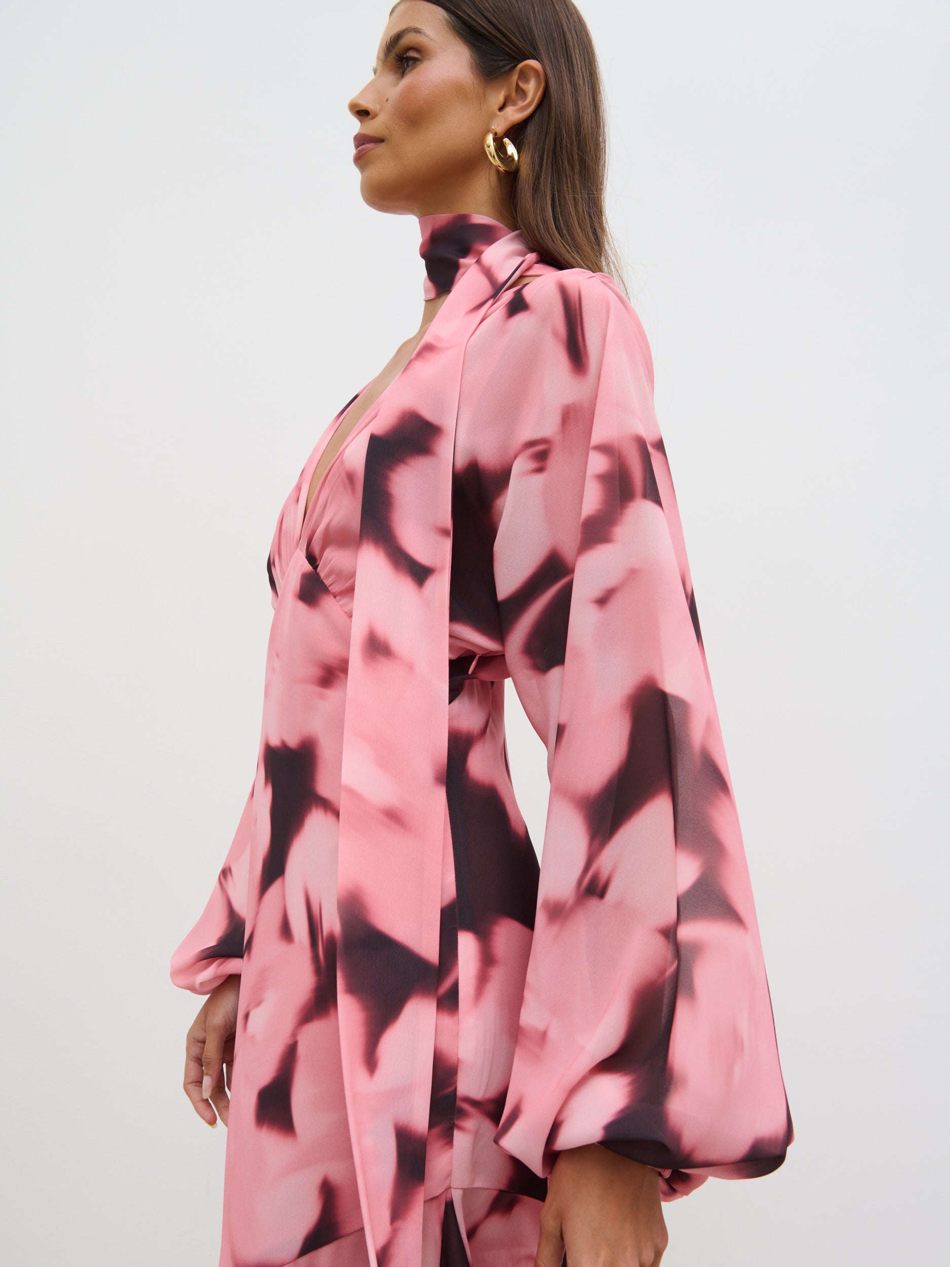 Petula™ | Batwing Scarf Maxi Dress – Blush Watercolour Floral