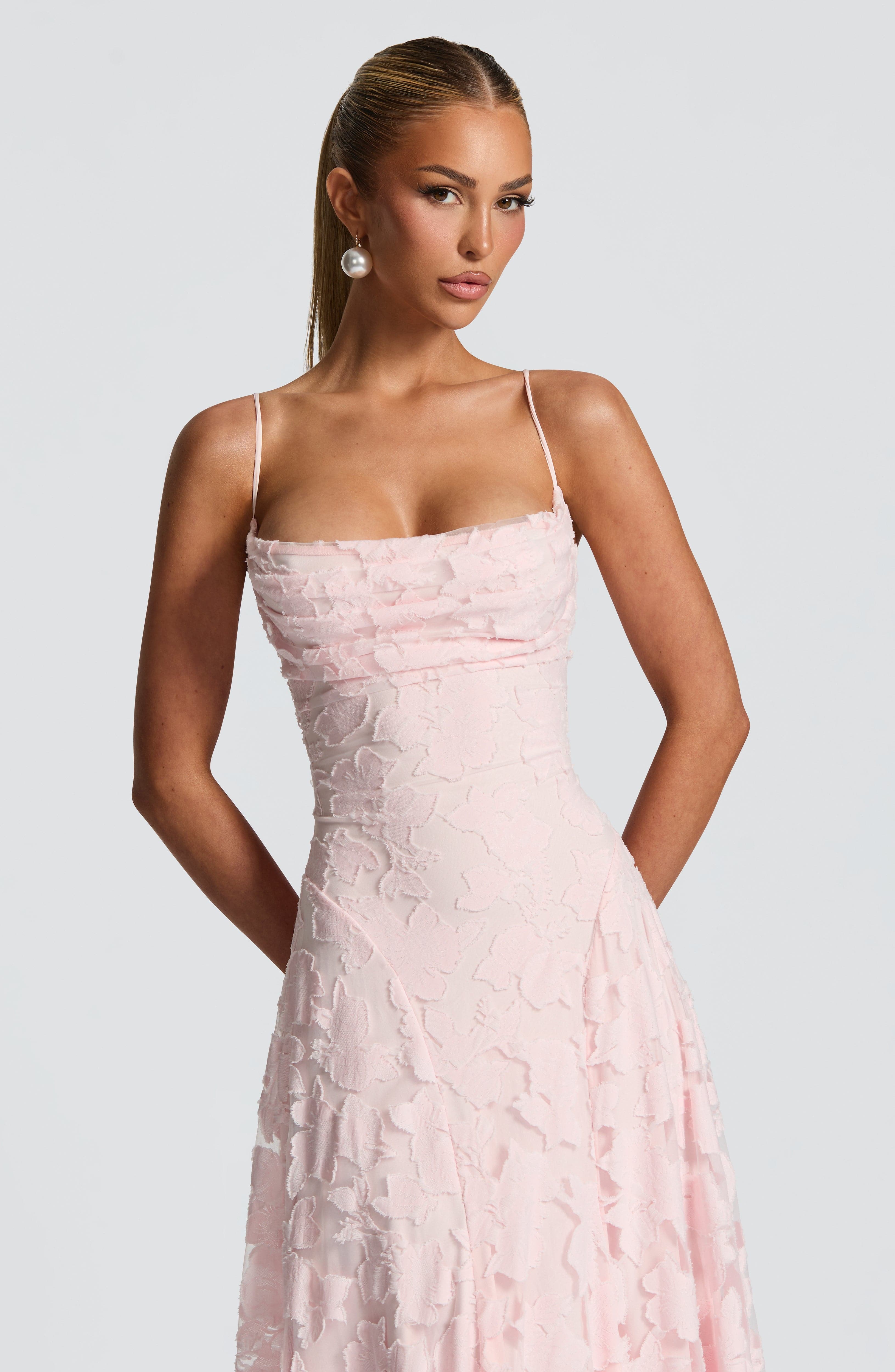 Clara Léon™ | Elegant Flowing Maxi Dress