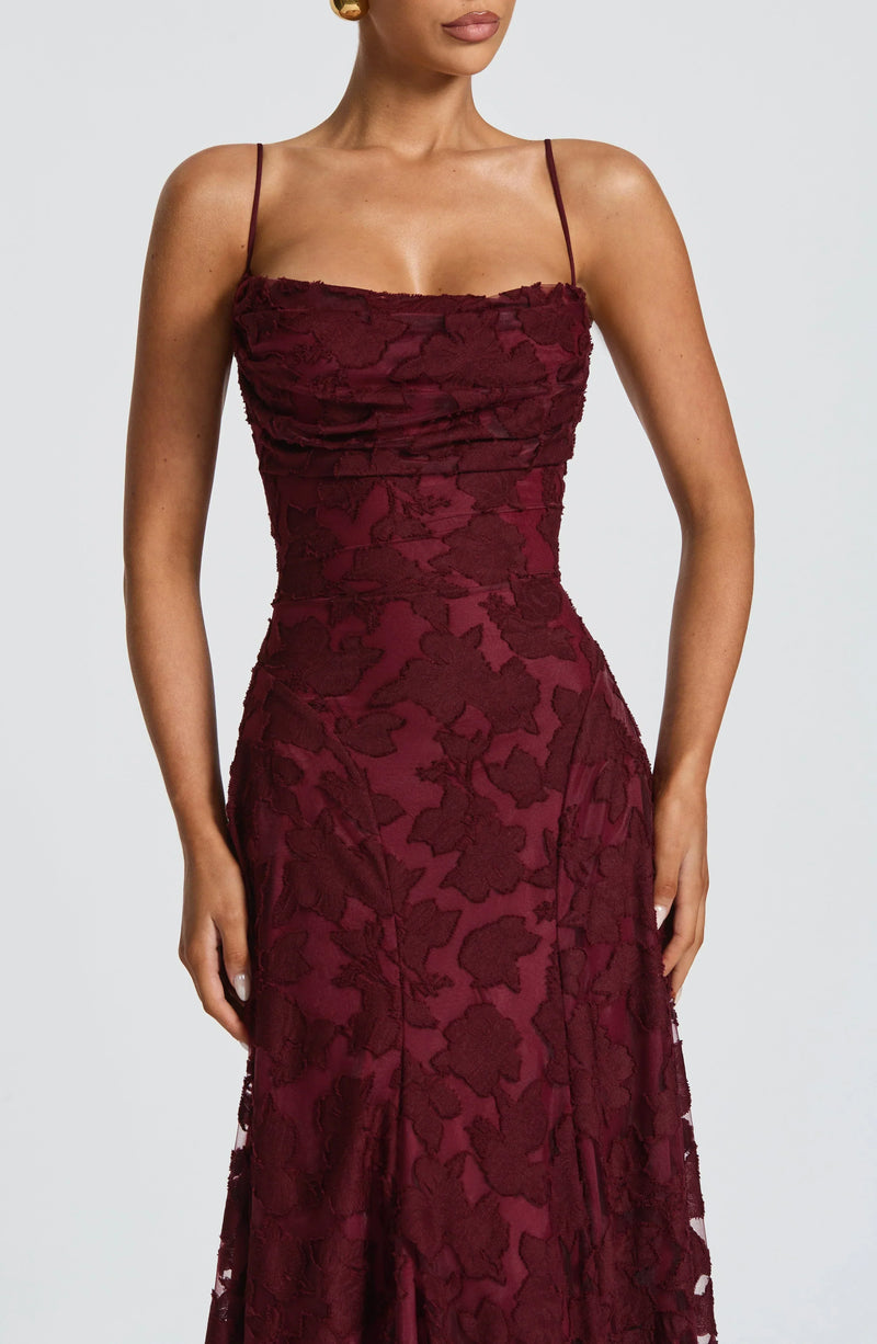 Clara Léon™ | Elegant Flowing Maxi Dress details