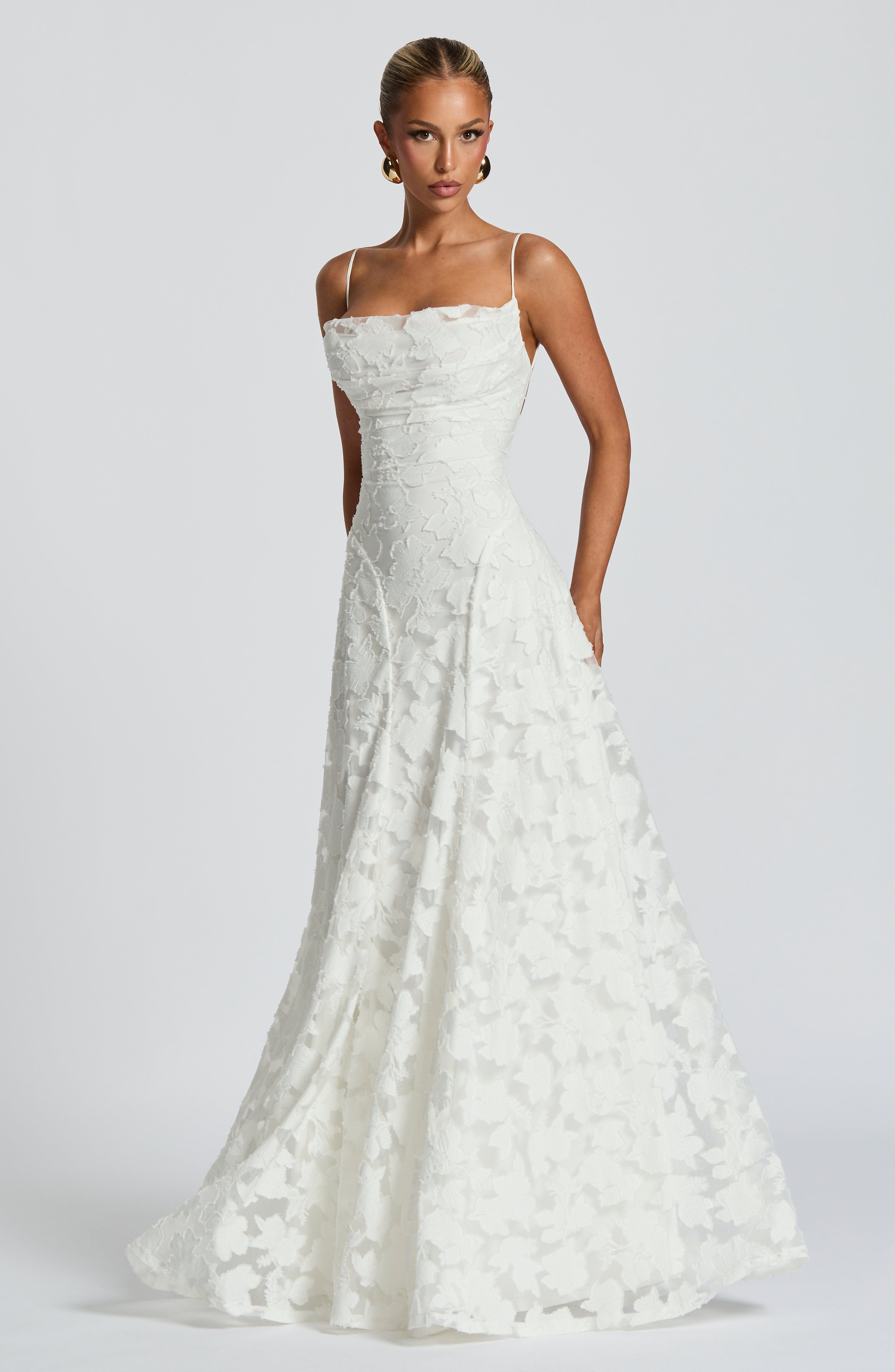 Clara Léon™ | Elegant Flowing Maxi Dress