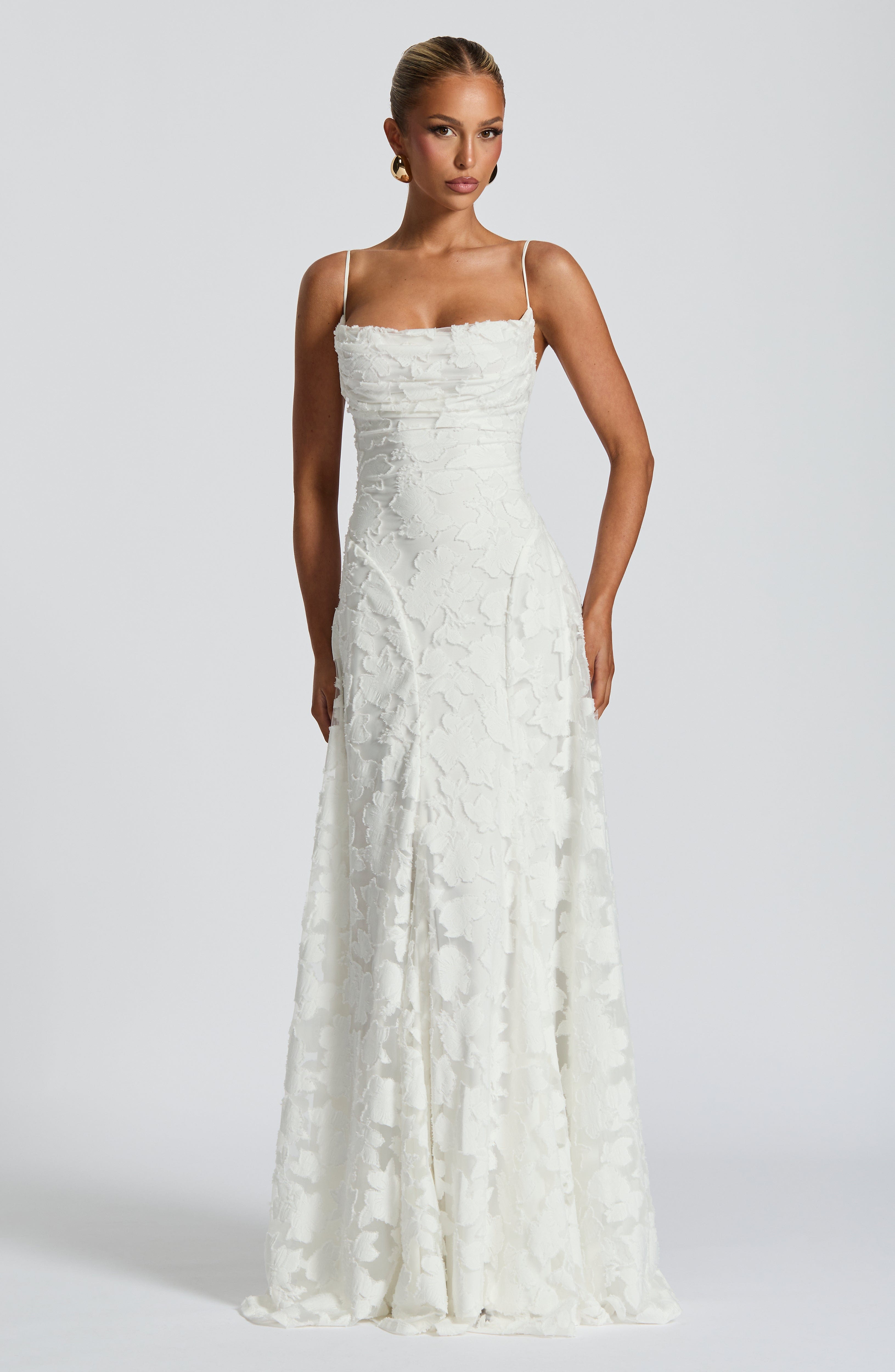 Clara Léon™ | Elegant Flowing Maxi Dress