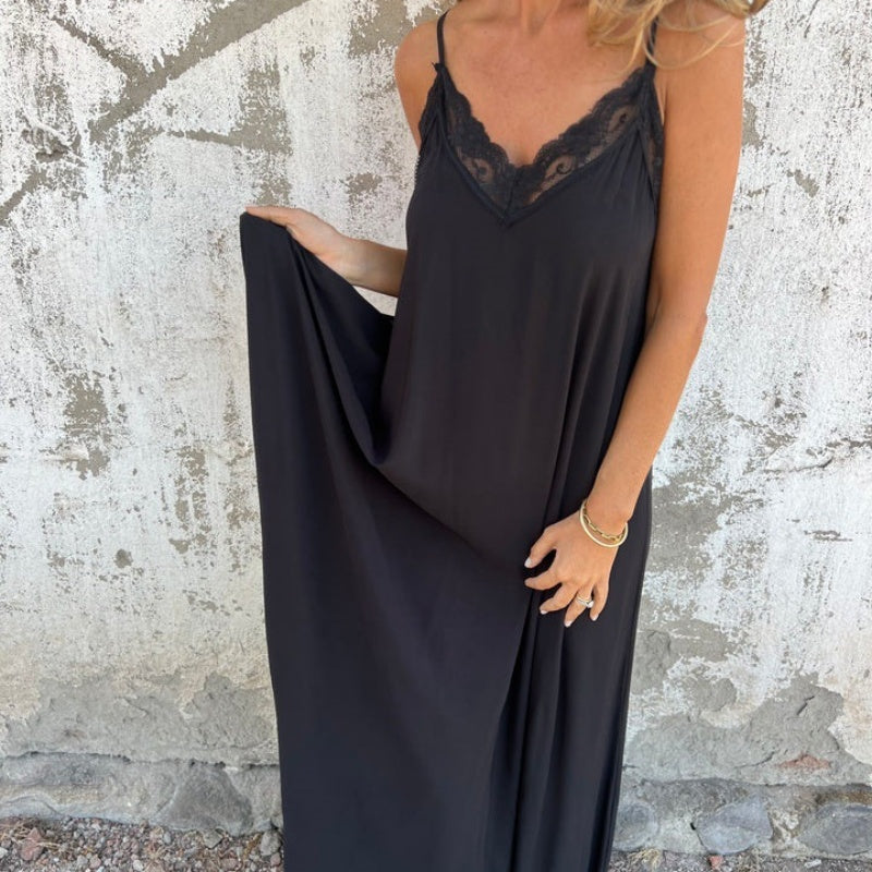 Marivelle – Lace Trim Maxi Dress
